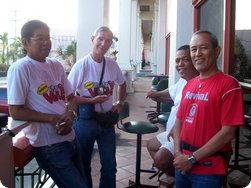 v.l.n.r VP Ybro Lando Santos, Mitglied Ybro Ron Steiner, Schatzmeister Ybro Vic Notario, Pres. Ybro Manny de Lara. An der Kamera: Ybro Randie Asuncion