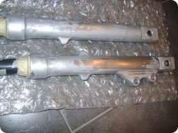 Für die Grundierung vorbereitete Gabel