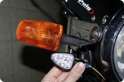Größenvergleich Standard- und LED-Miniblinker
