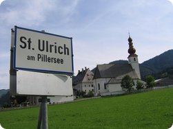 Ortsschild von St. Ulrich am Pillersee